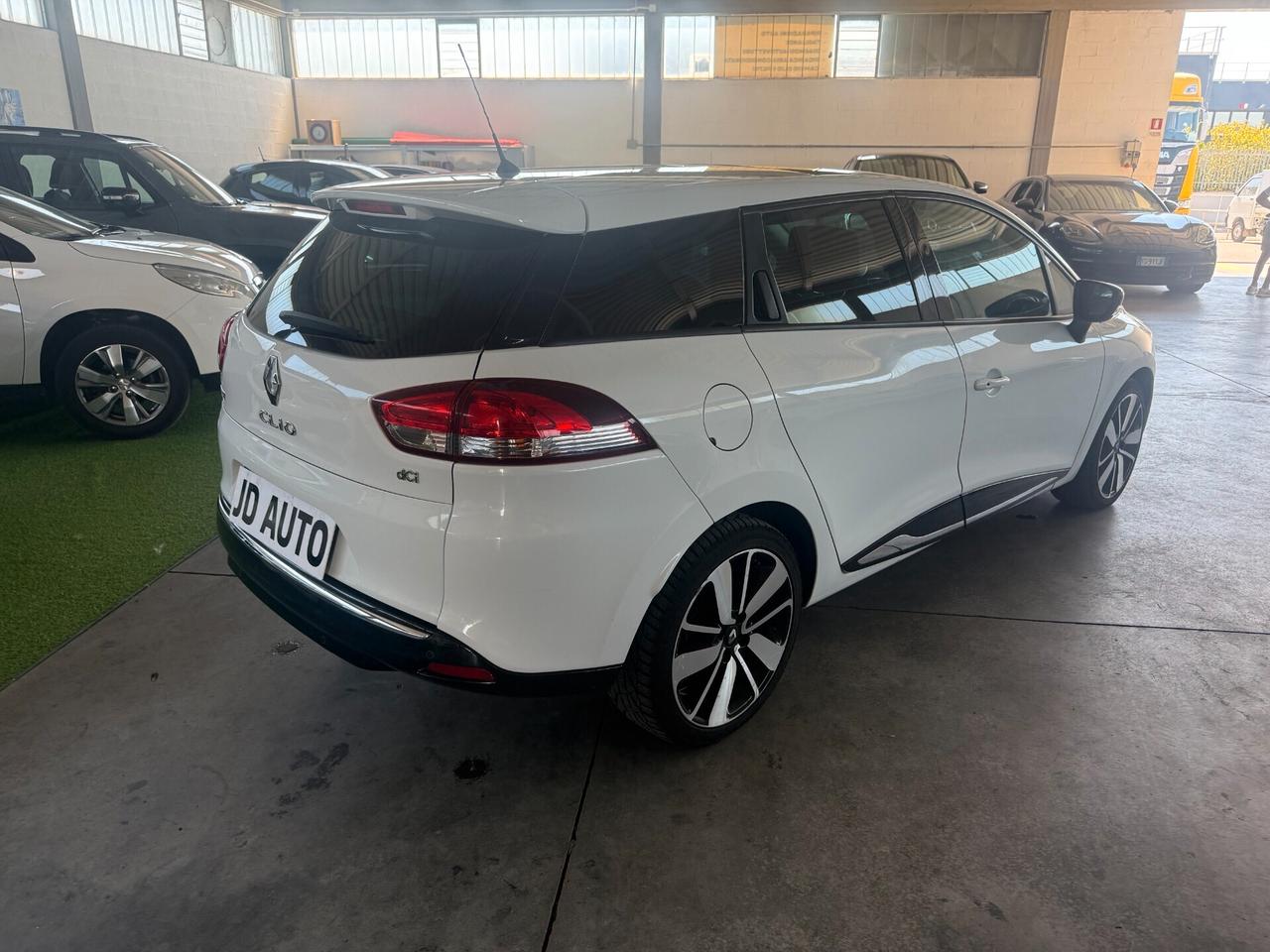 Renault Clio Sporter 1.5 dCi 8V 90CV Start&Stop 83gr. EcoBusiness