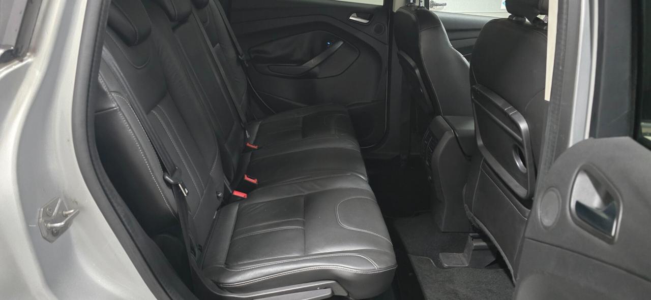 Ford Kuga 2.0 TDCI 140 CV 4WD Business