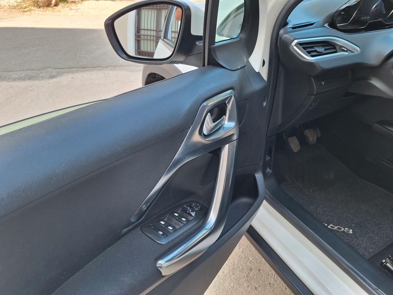 Peugeot 2008 1.6 HDi 100 cv Allure PERFETTA 2017