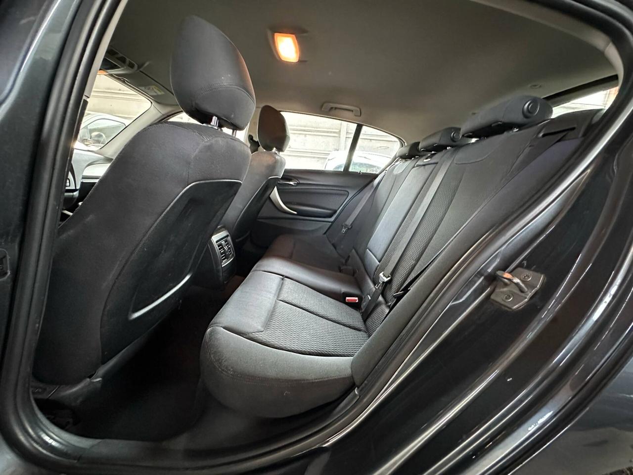 Bmw 114 114d 5p. Unique