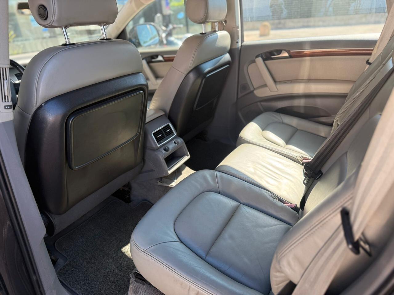 AUDI Q7 3.0 TDI 7 POS. 2008 12 MESI DI GARANZIA
