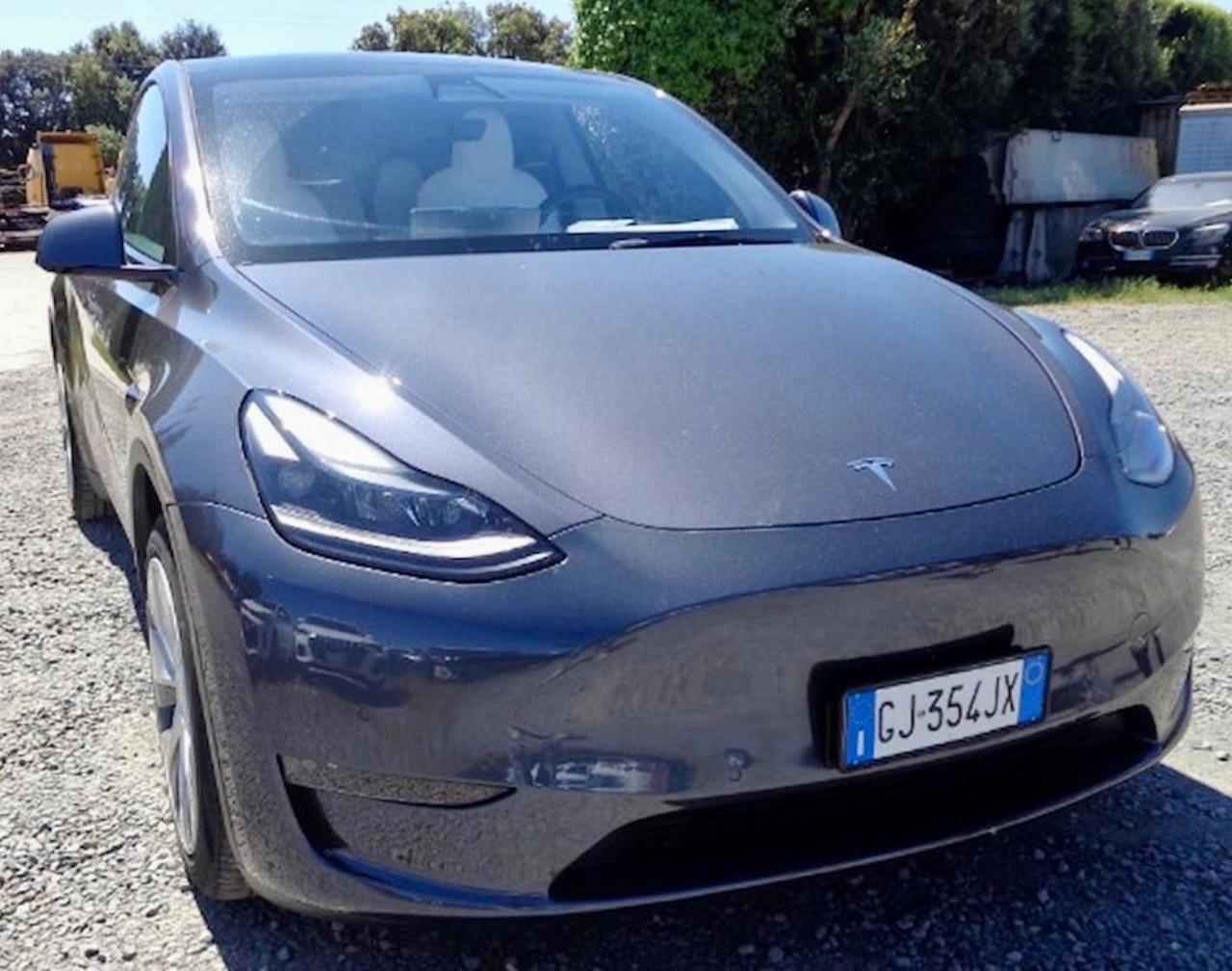 Tesla Model Y Long Range AWD