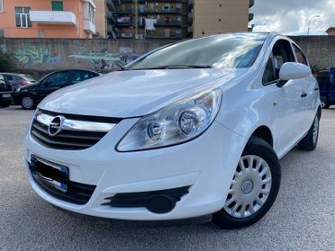 Opel Corsa 1.2 benzina 5 porte anno 2011