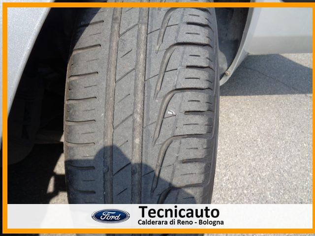 RENAULT Clio 1.2 16V cat 5 porte Confort