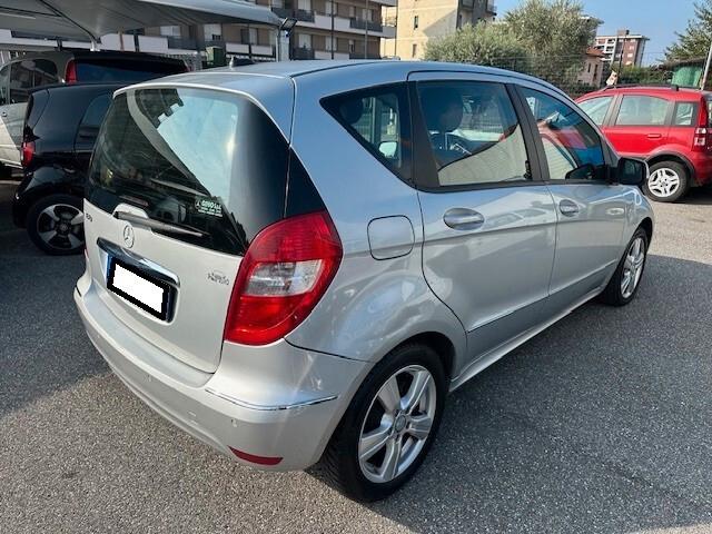 Mercedes-benz A 180 BlueEFFICIENCY Avantgarde