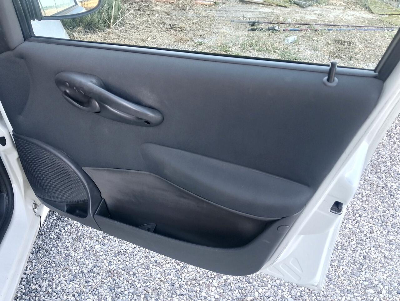 Fiat Punto metano 1.2 cc 144.000 km auto perfetta