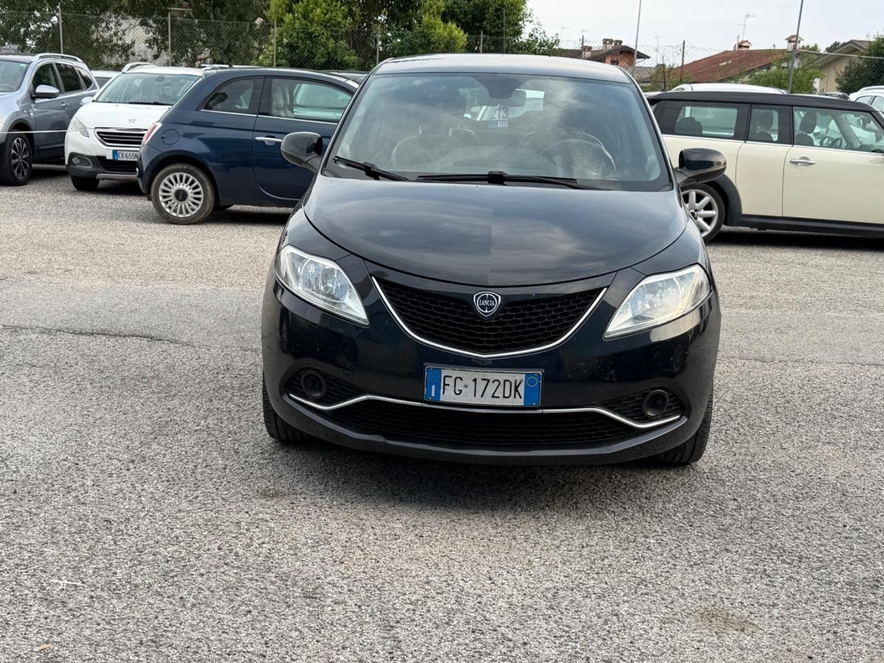 Lancia Ypsilon 1.2 69 CV 5 porte Mya