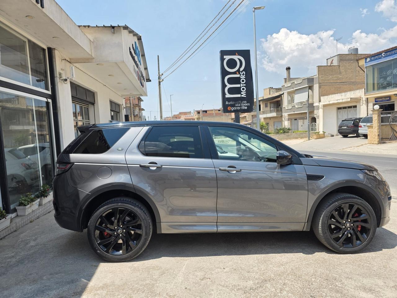 Land Rover Discovery Sport 2.0 240 CV HSE R-Dynamic 7 posti