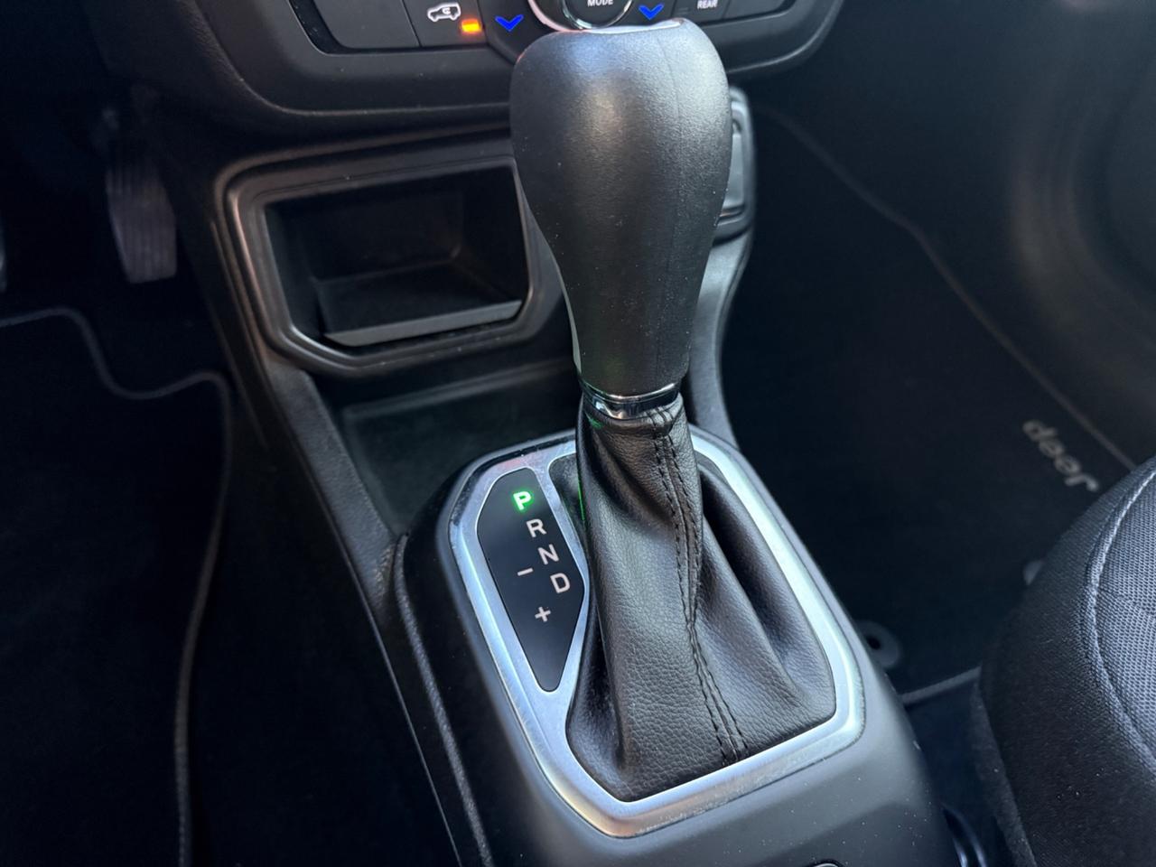 Jeep Renegade 1.6 Mjt DDCT 120 CV Longitude