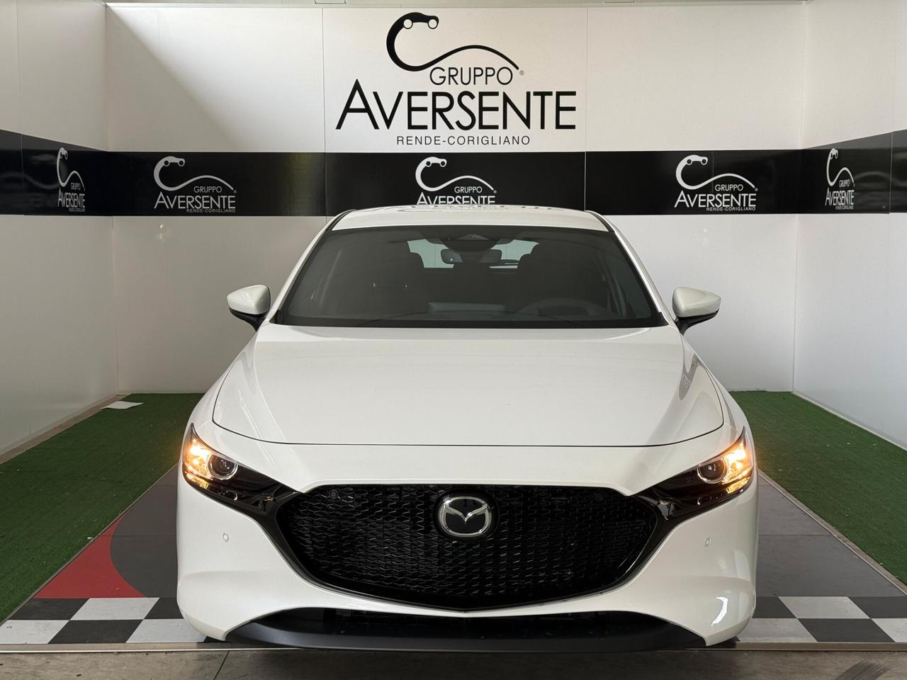 Mazda 3 Mazda3 e-Skyactiv-G M Hybrid Centre Line