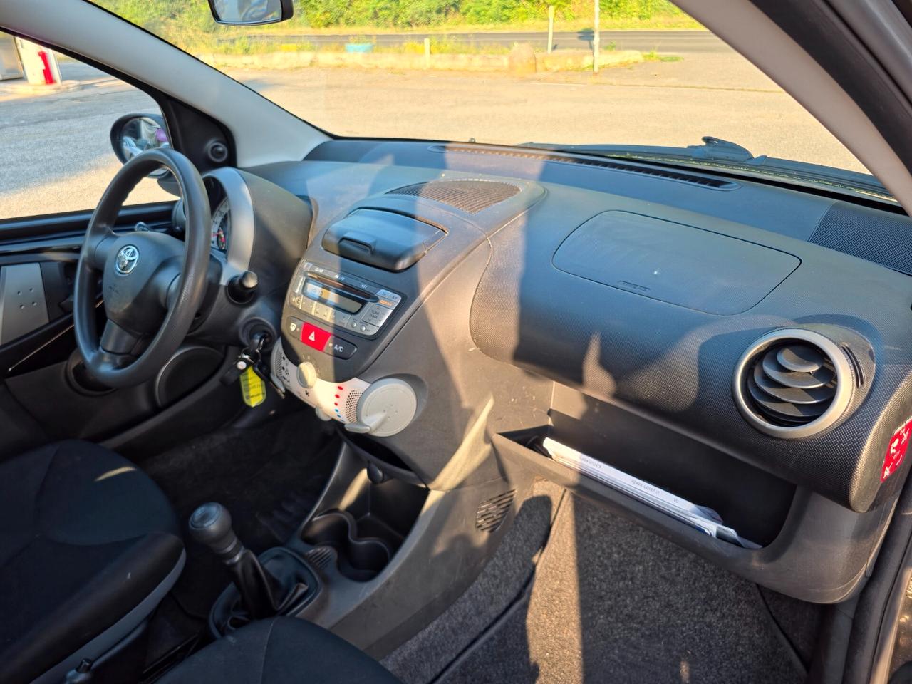 Toyota Aygo 1.0 12V VVT-i 5 porte Lounge Connect CV-68 E5B Manuale NEO 2012