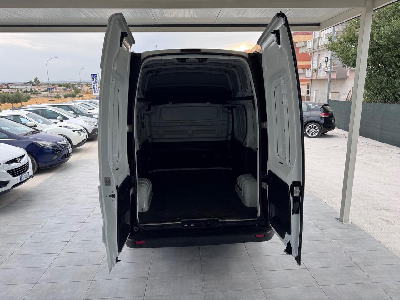 Nissan NV300 29 1.6 dCi Twin Turbo 145CV 3POSTI