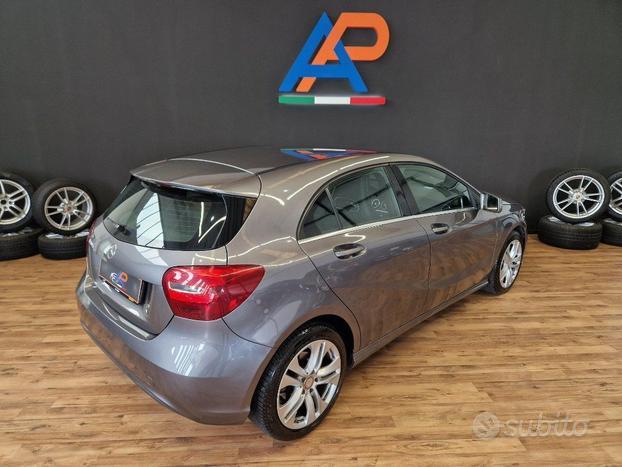 MERCEDES-BENZ A 180 d Sport