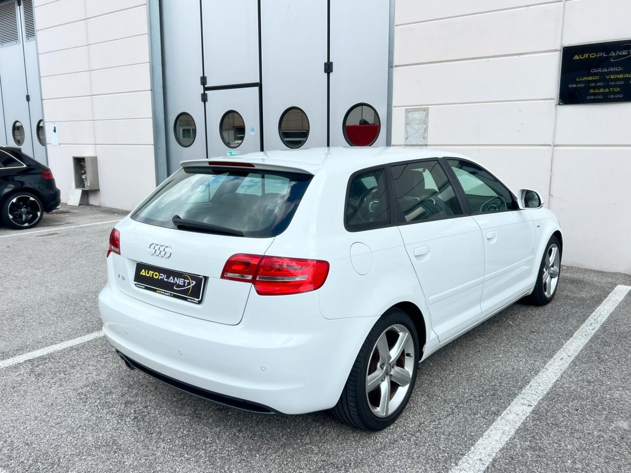 Audi A3 SPB 1.6 TDI 105 CV S-LINE Doppio
