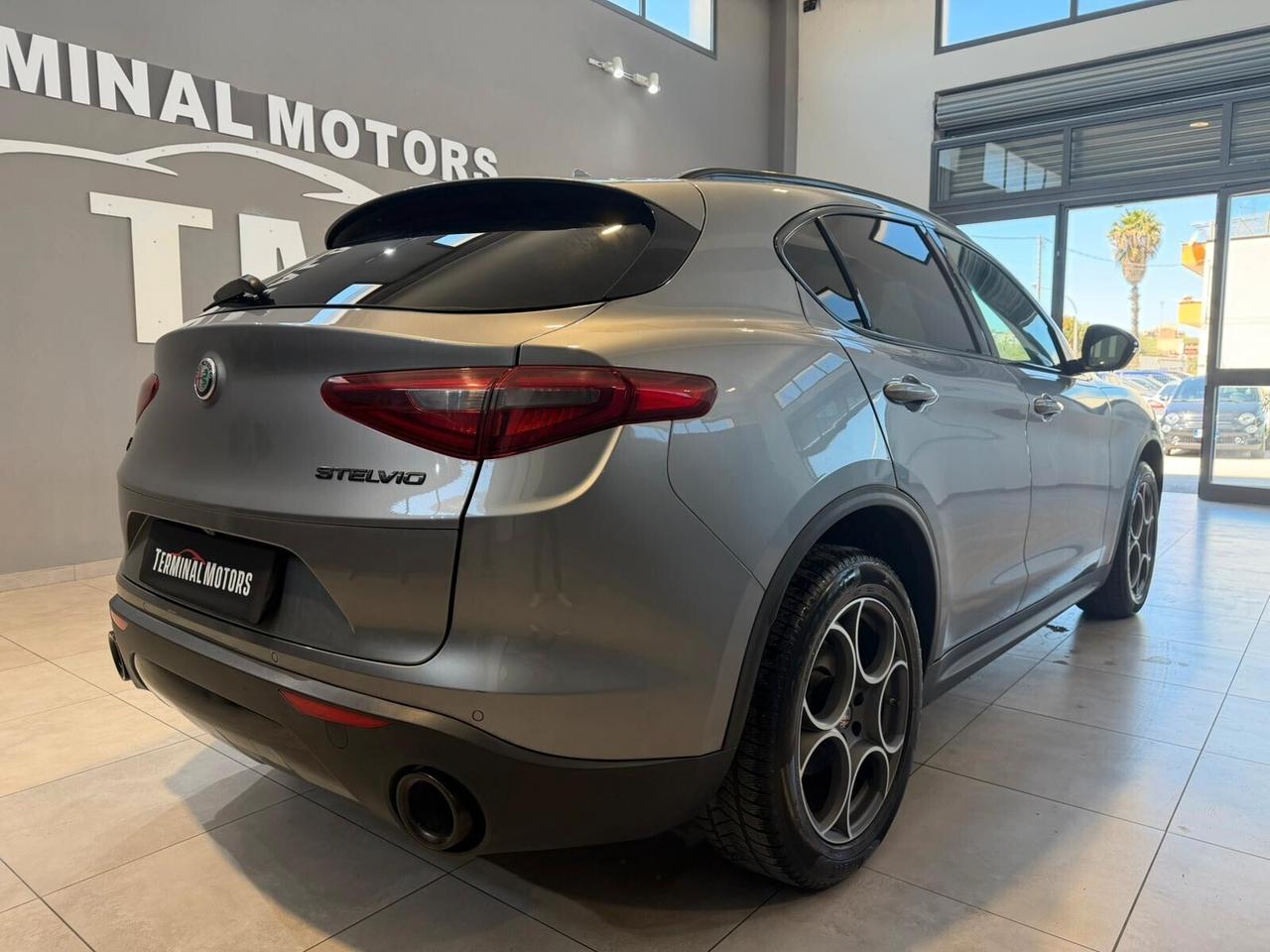 Alfa Romeo Stelvio 2.2 Turbodiesel 190 CV AT8 Q4 B-Tech