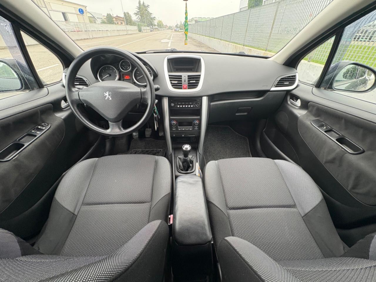 Peugeot 207 Plus 1.4 8V 75CV 5p. ECO GPL