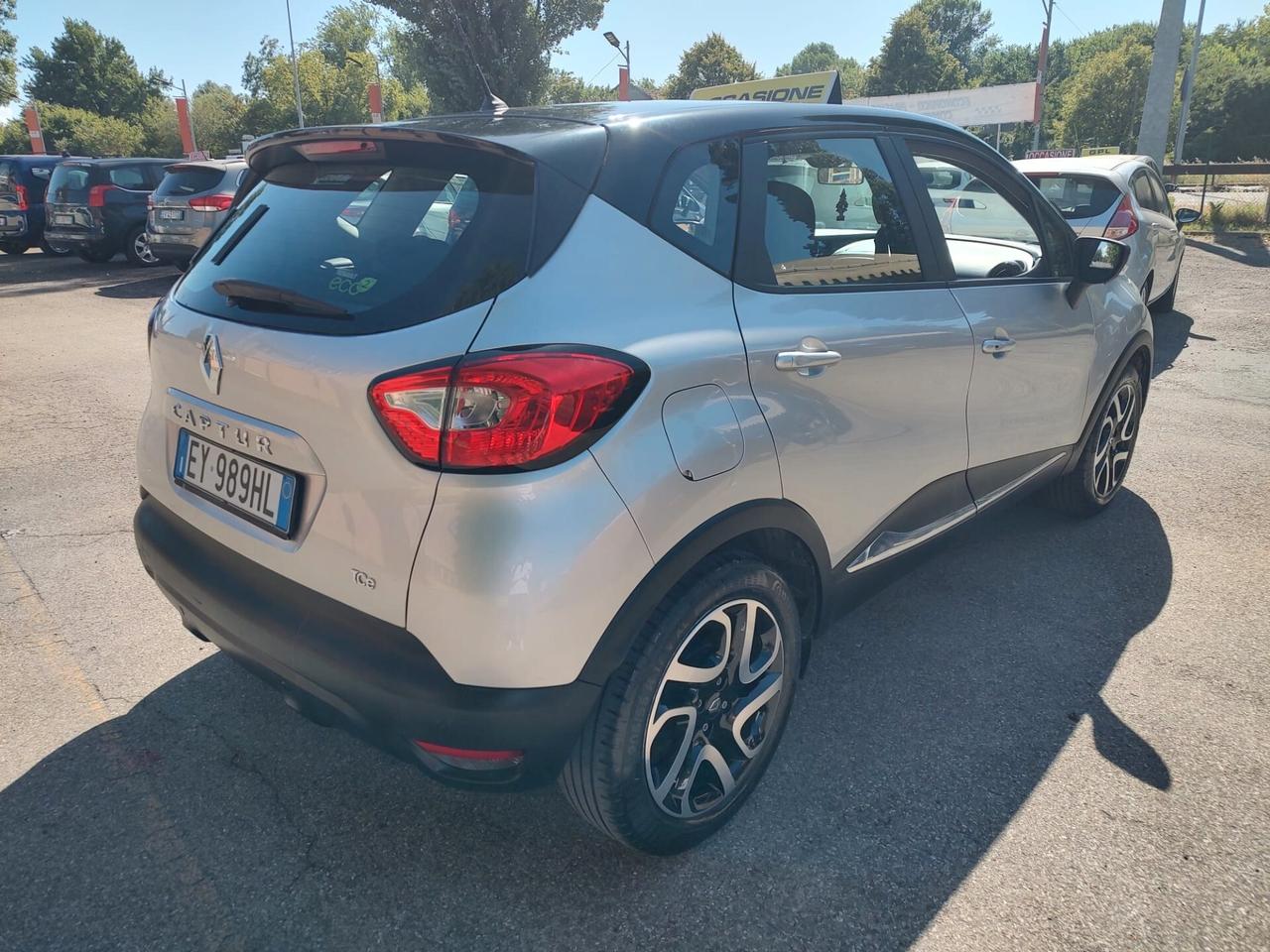 Renault Captur 0.9 TCe 12V 90 CV Start&Stop Live, VEICOLO EURO 5B, OK NEOPATENTATI, GARANZIA L.12 MESI