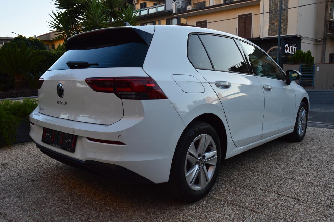 Volkswagen Golf 8 2.0 TDI 116 CV SCR Life