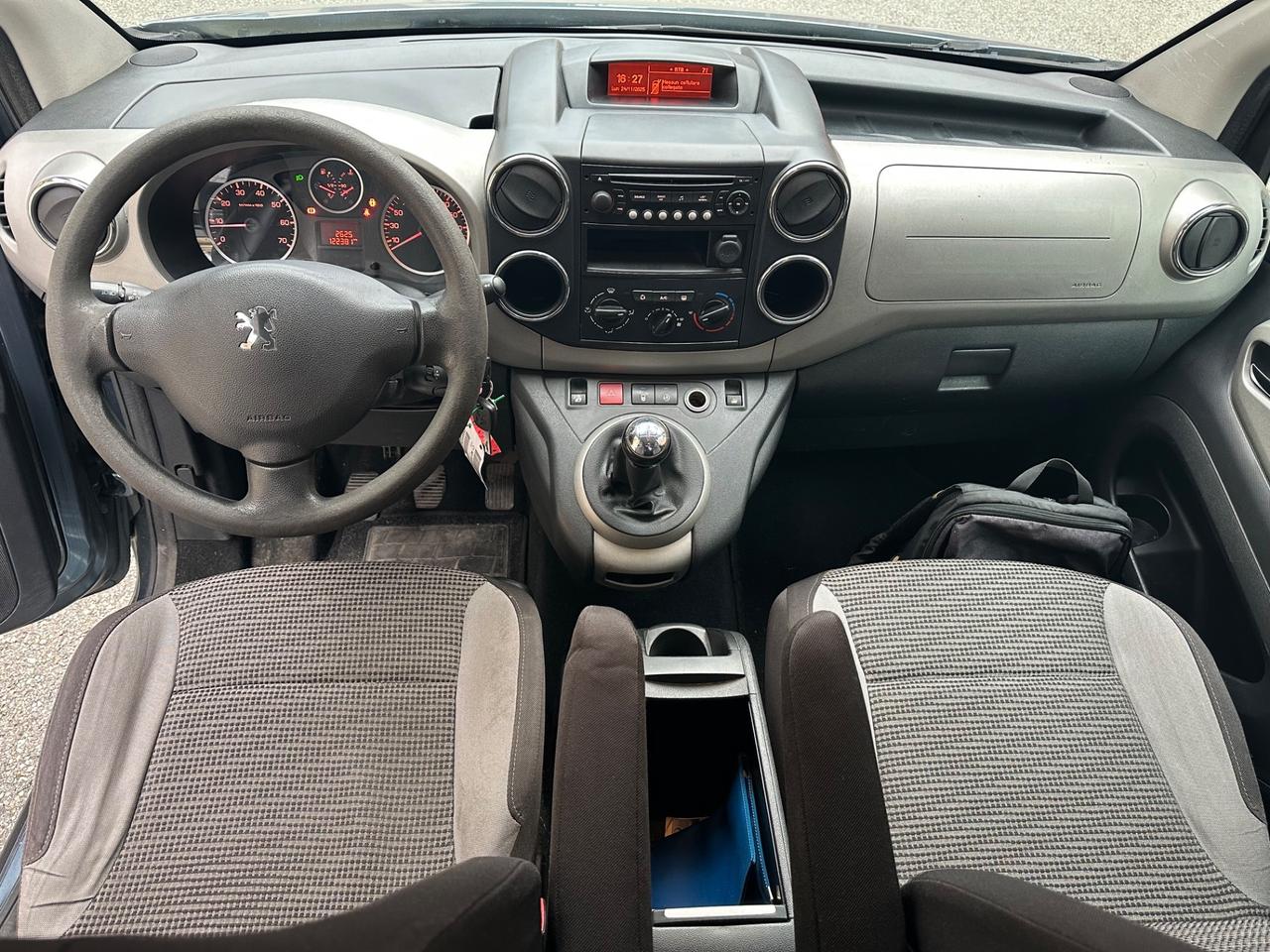 Peugeot Partner 7 posti 1.6 gpl della casa euro 5