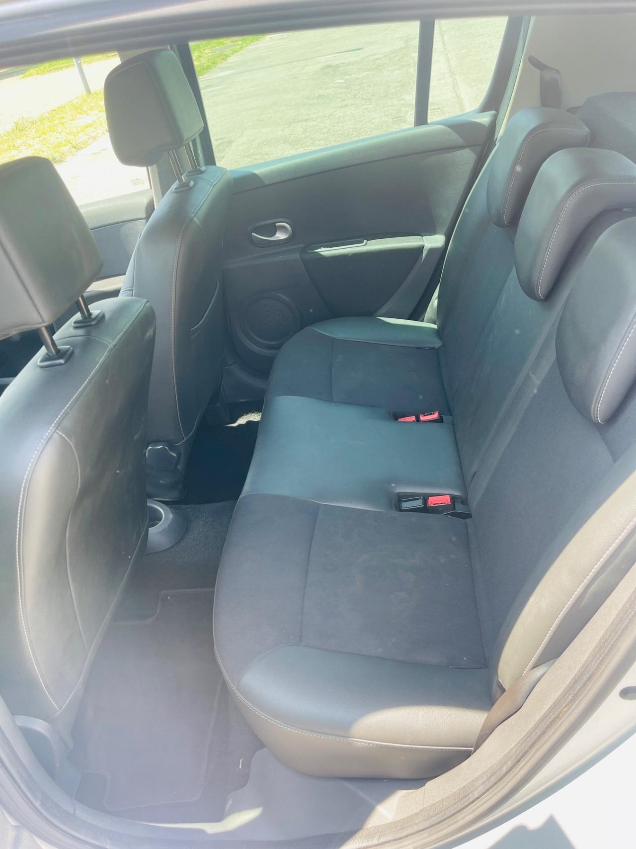Renault Clio 1.2 16V 5 porte Dynamique