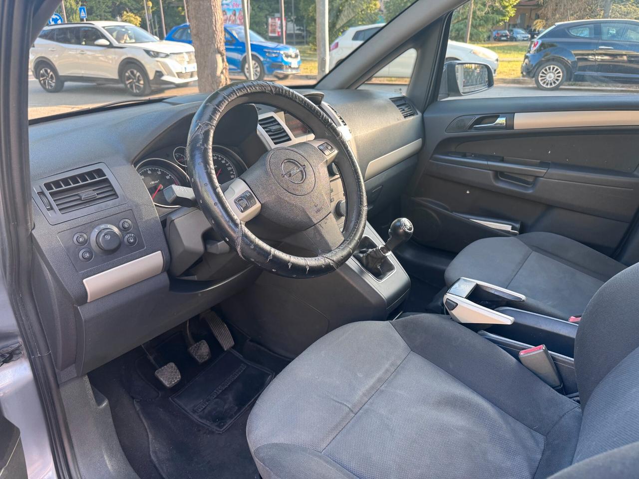 Opel Zafira 1.6 16V ecoM 94CV Cosmo