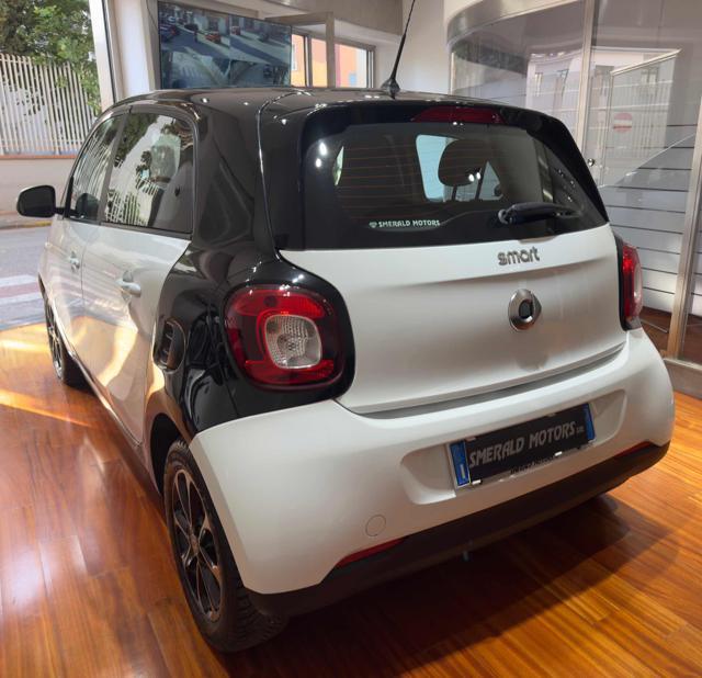 SMART ForFour 1.0 70CV twinamic Youngster