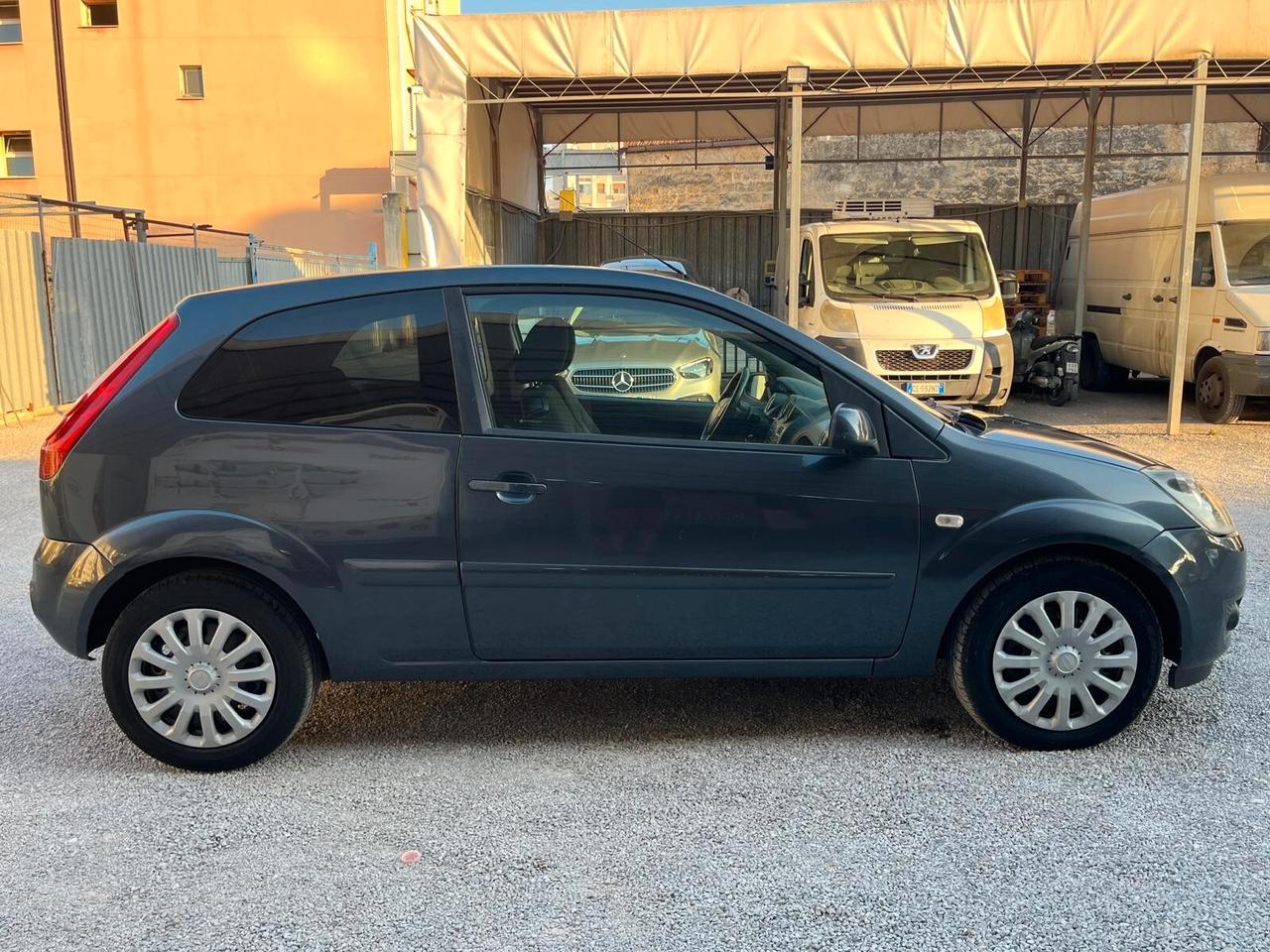 Ford Fiesta 1.4 TDCi 68Cv Titanium UNIPRO