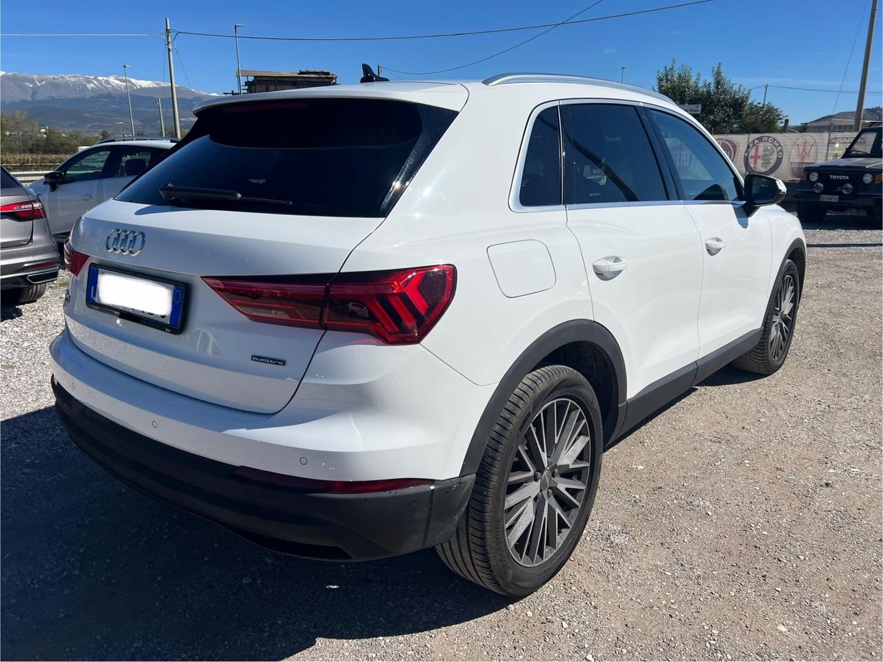 Audi Q3 35 TDI quattro S tronic Business Advanced