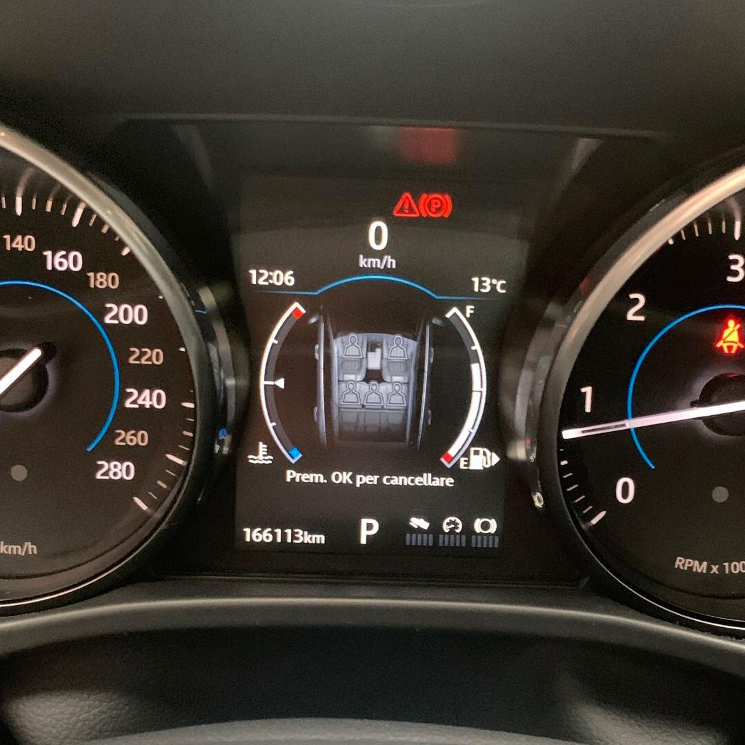 Jaguar F-Pace 2.0 D 180 CV AWD aut. R-Sport