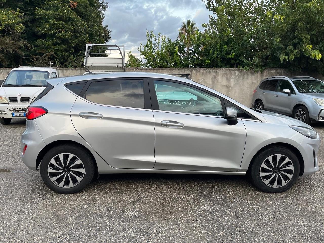 Ford fiesta 5P-1100 benz-km 42000-2023