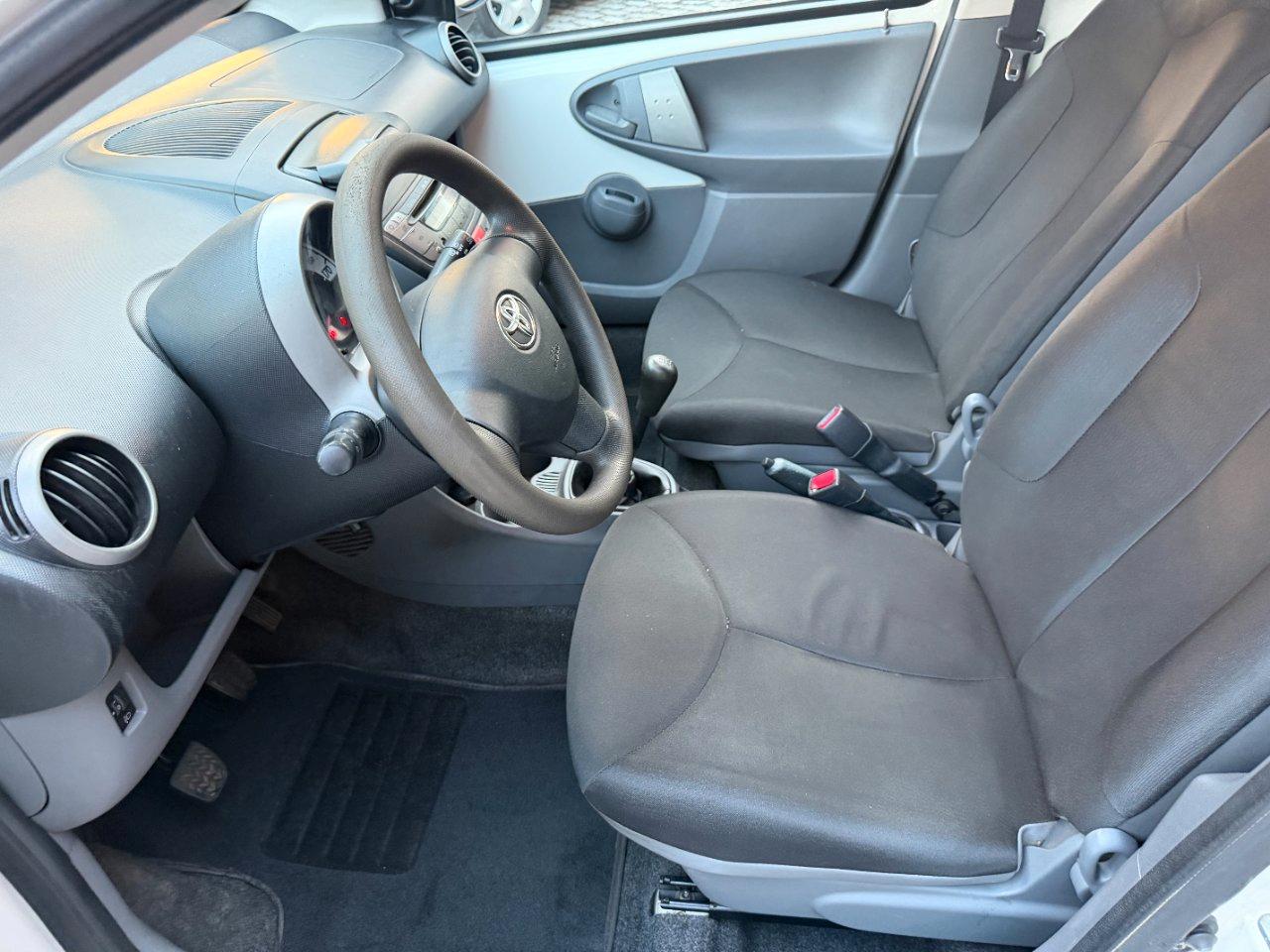 Toyota Aygo 5 Porte Aygo 5p 1.0 Sol Connect IDONEA NEOPATENTATI