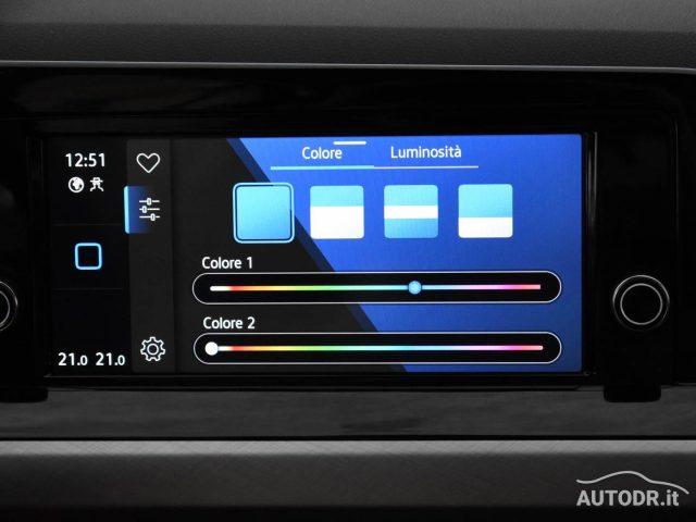 VOLKSWAGEN Golf 1.5 TGI 130cv DSG Life VIRTUAL CARPLAY TRIZONA