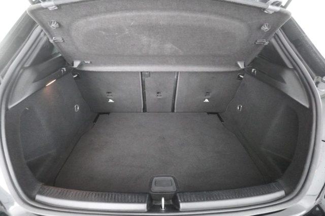 MERCEDES-BENZ A 180 A 180 d Automatic Progressive Advanced