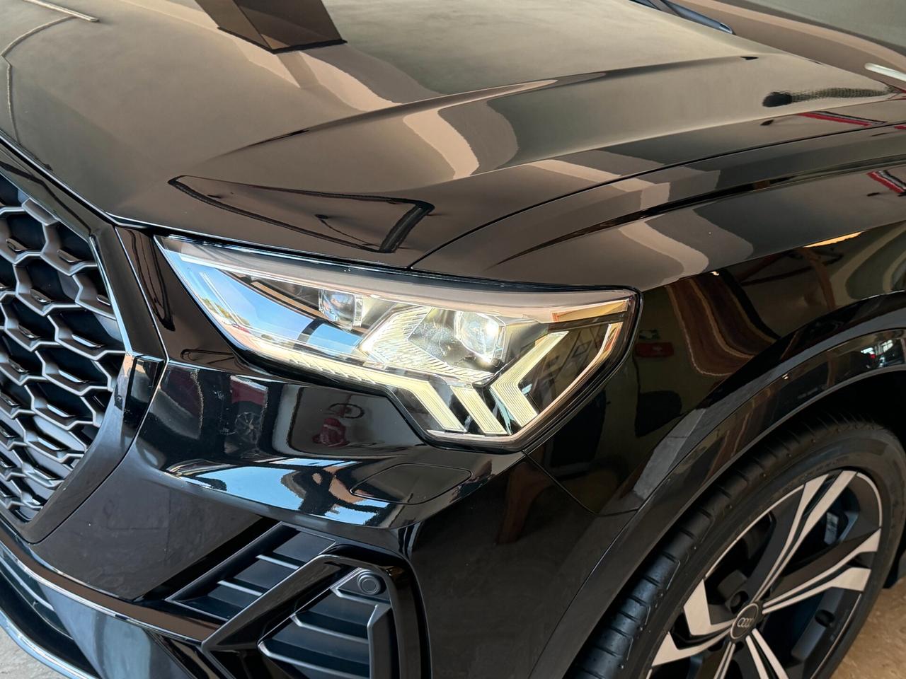 Audi Q3 SB 35 2.0 TDI 150 cv. S Tronic LINE EDITION