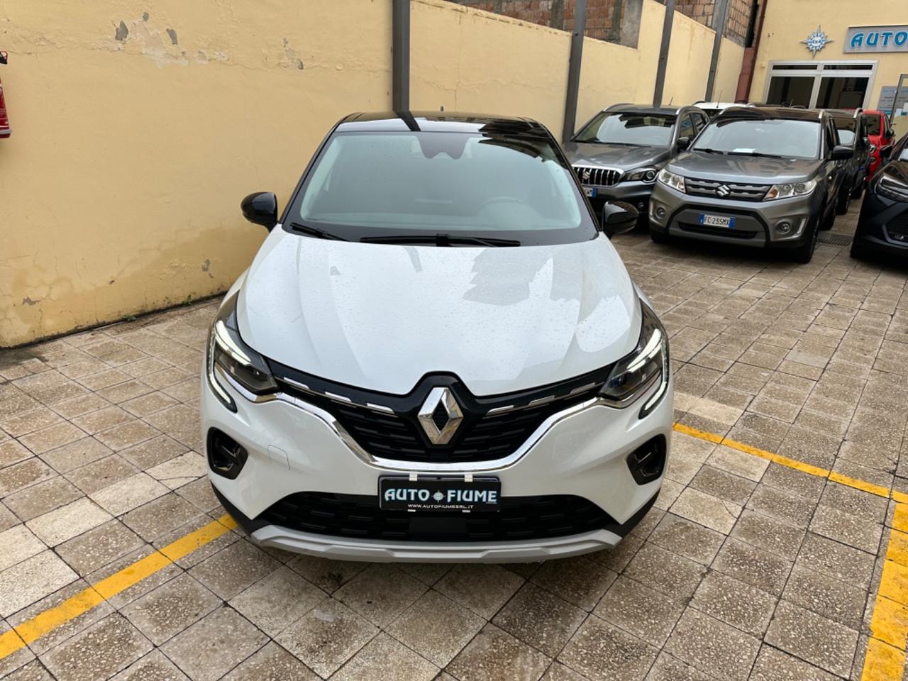 Renault Captur Plug-in Hybrid E-Tech Intens