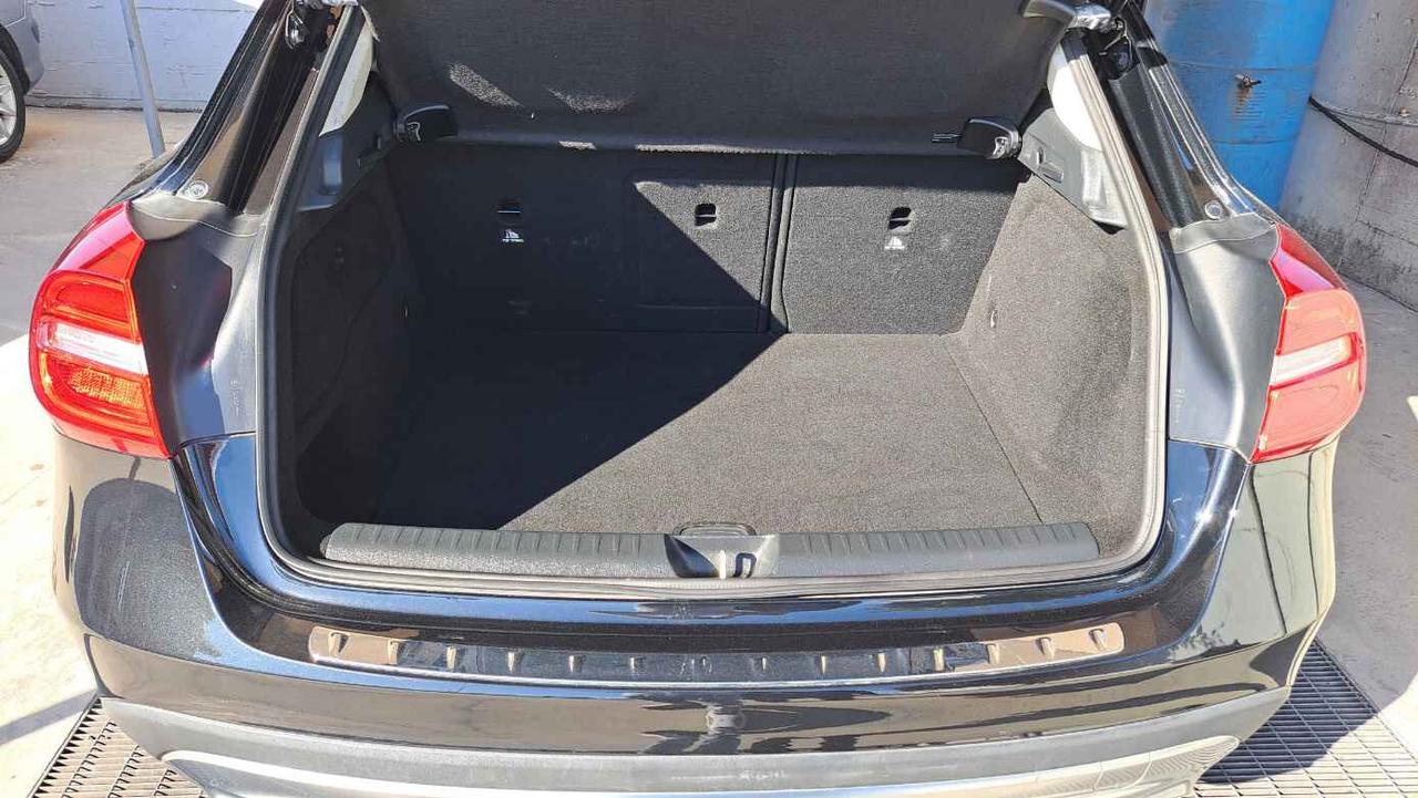 Mercedes-benz GLA 200 d Automatic 4Matic Premium