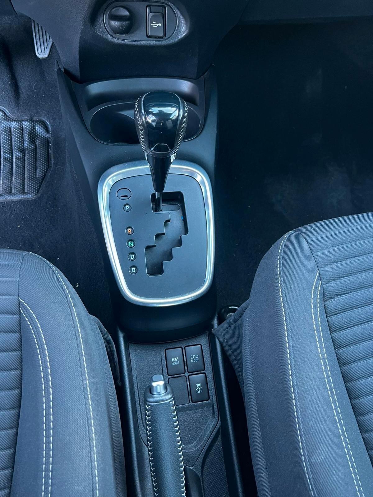 Toyota Yaris 1.5 Hybrid 5 porte Active