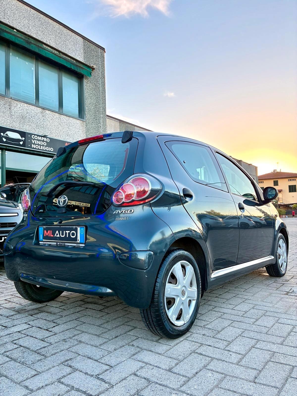 Toyota Aygo 1.0 12V VVT-i 5 porte Deep Ocean Connect MMT