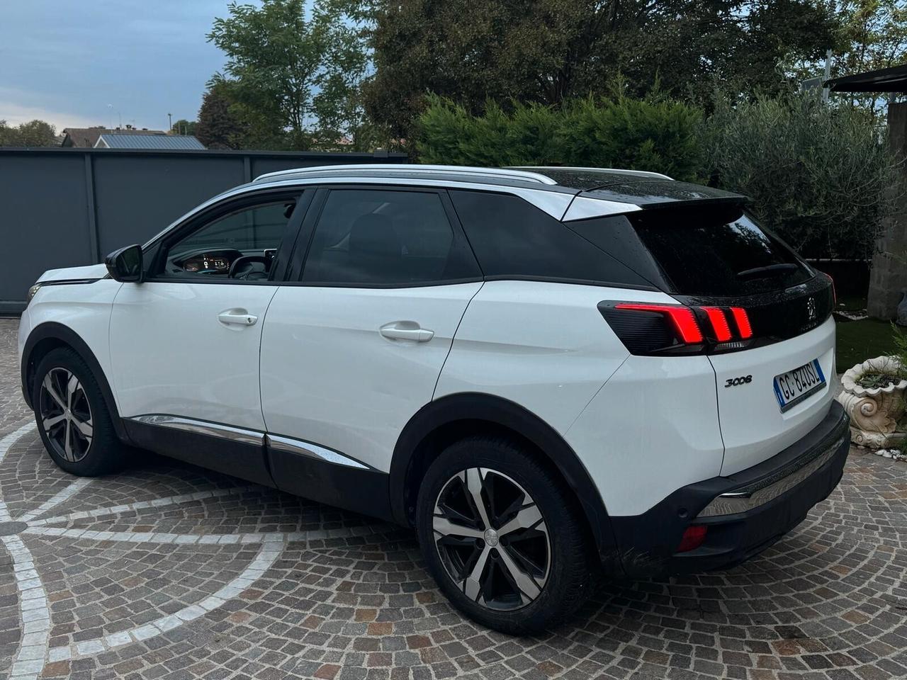 Peugeot 3008 Peugeot 3008 1.6 bluehdi GT Line s