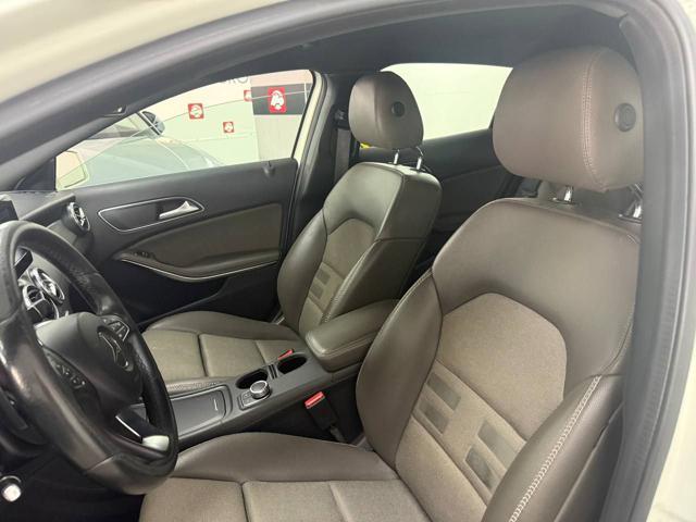 MERCEDES-BENZ GLA 180 d Automatic Premium