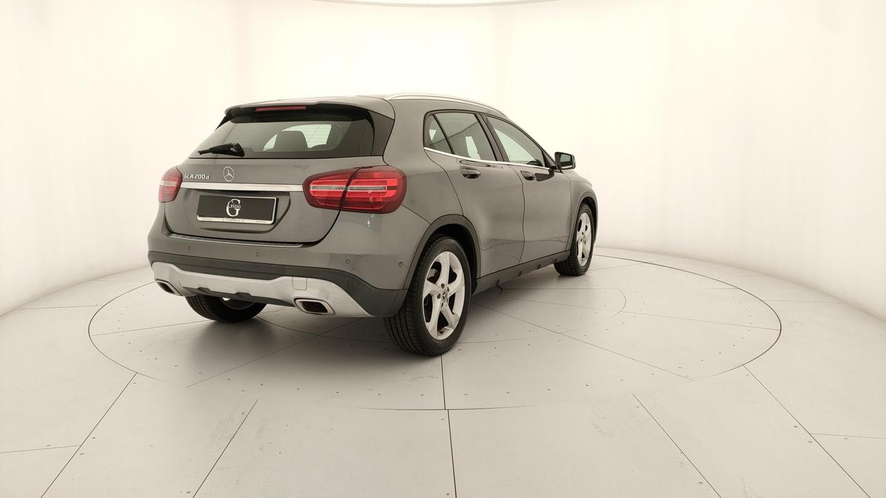 Mercedes-Benz GLA 200 d Sport 4matic auto