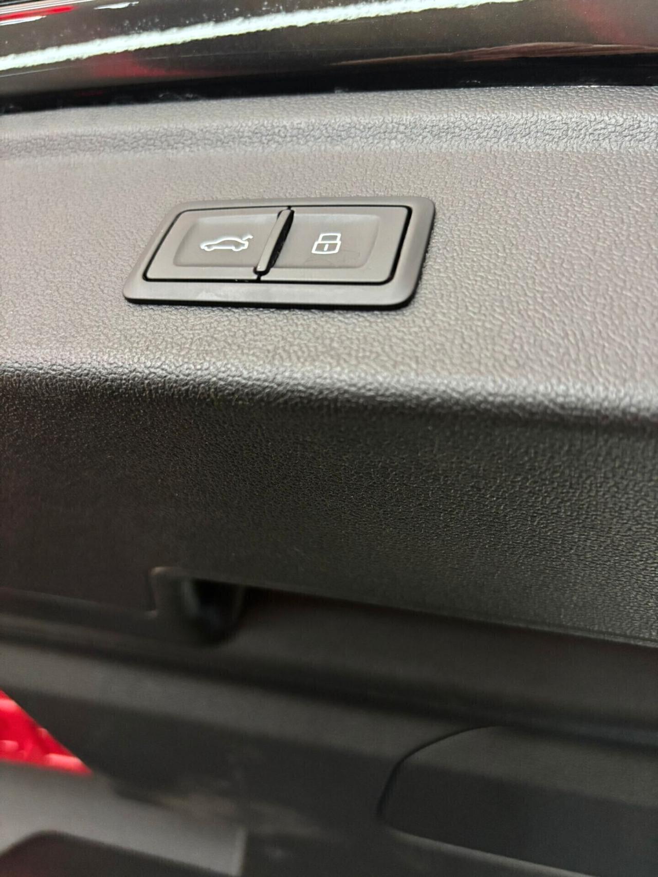 Audi RS3 quattro S tronic