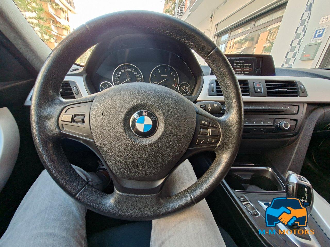 BMW 320 d Touring doppio treno di pneumatici