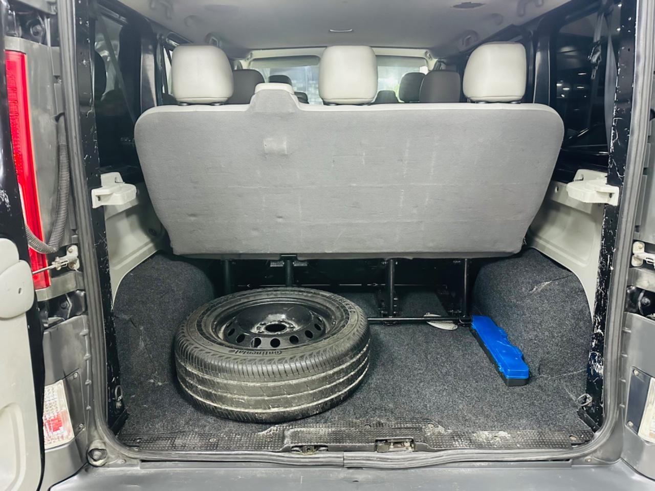 Opel Vivaro 2.0 CDTI 120CV PC-TN Combi 9 posti 2011