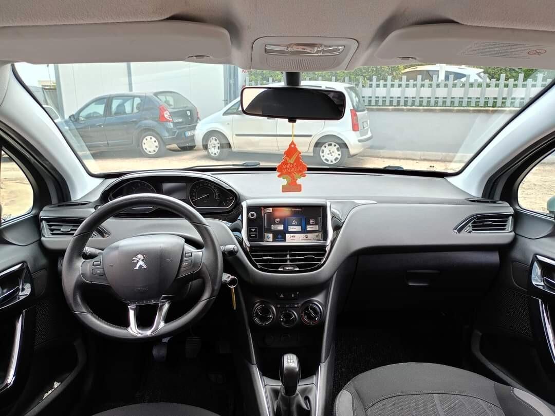 Peugeot 208 1.200 benzina X NEO PATENTATI 2 ANNI DI GARANZIA