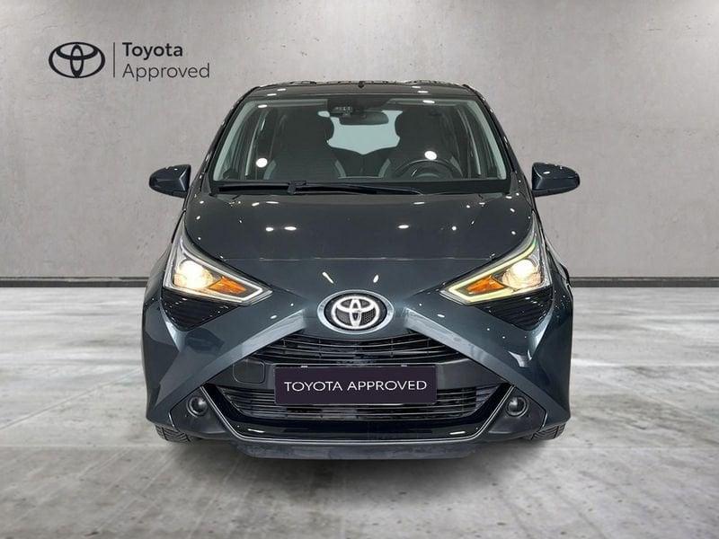 Toyota Aygo Aygo 5p 1.0 x-play m-mt 72cv