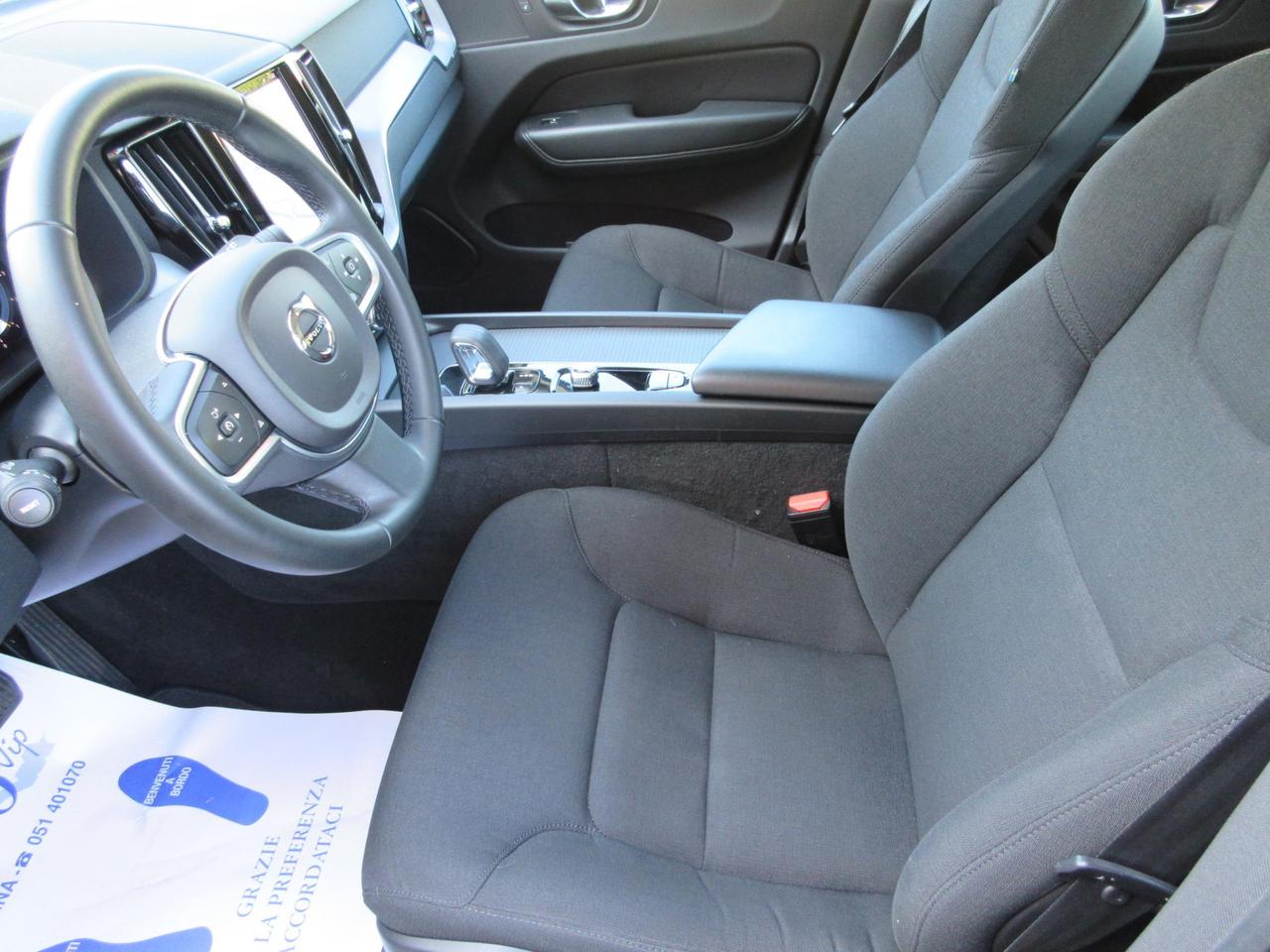 Volvo XC60 2.0 b4 Momentum auto