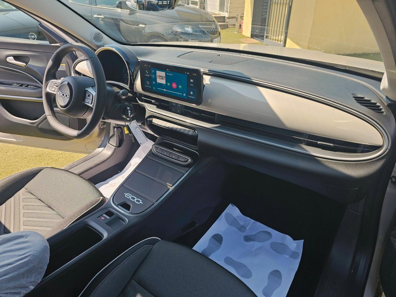 Fiat 600 Hybrid 145 CV ICON