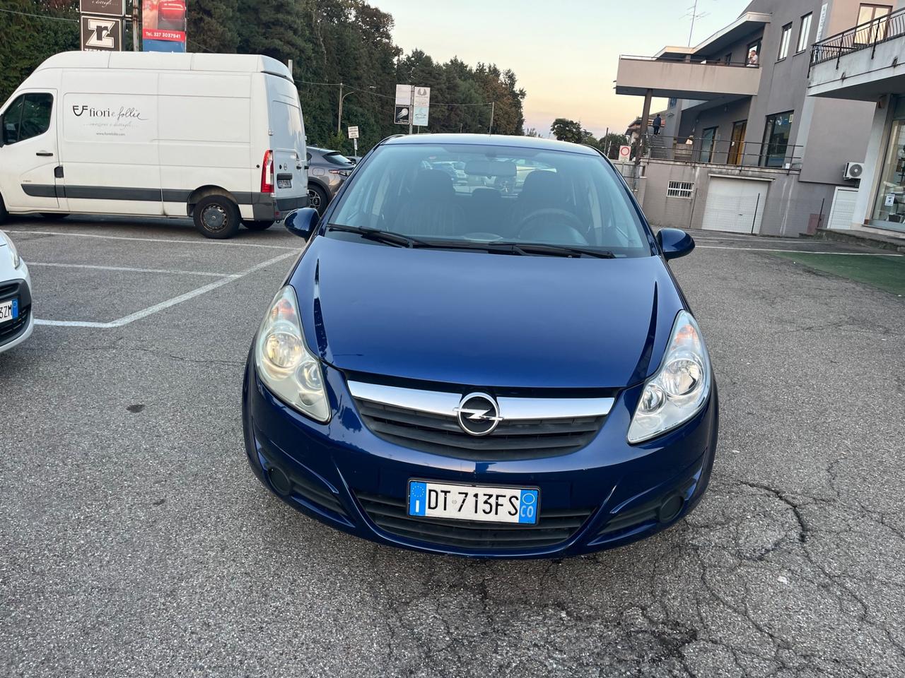 Opel Corsa 1.2benzina/80CV/neopatentati/Euro4/unico proprietario/5Porte e 5Posti