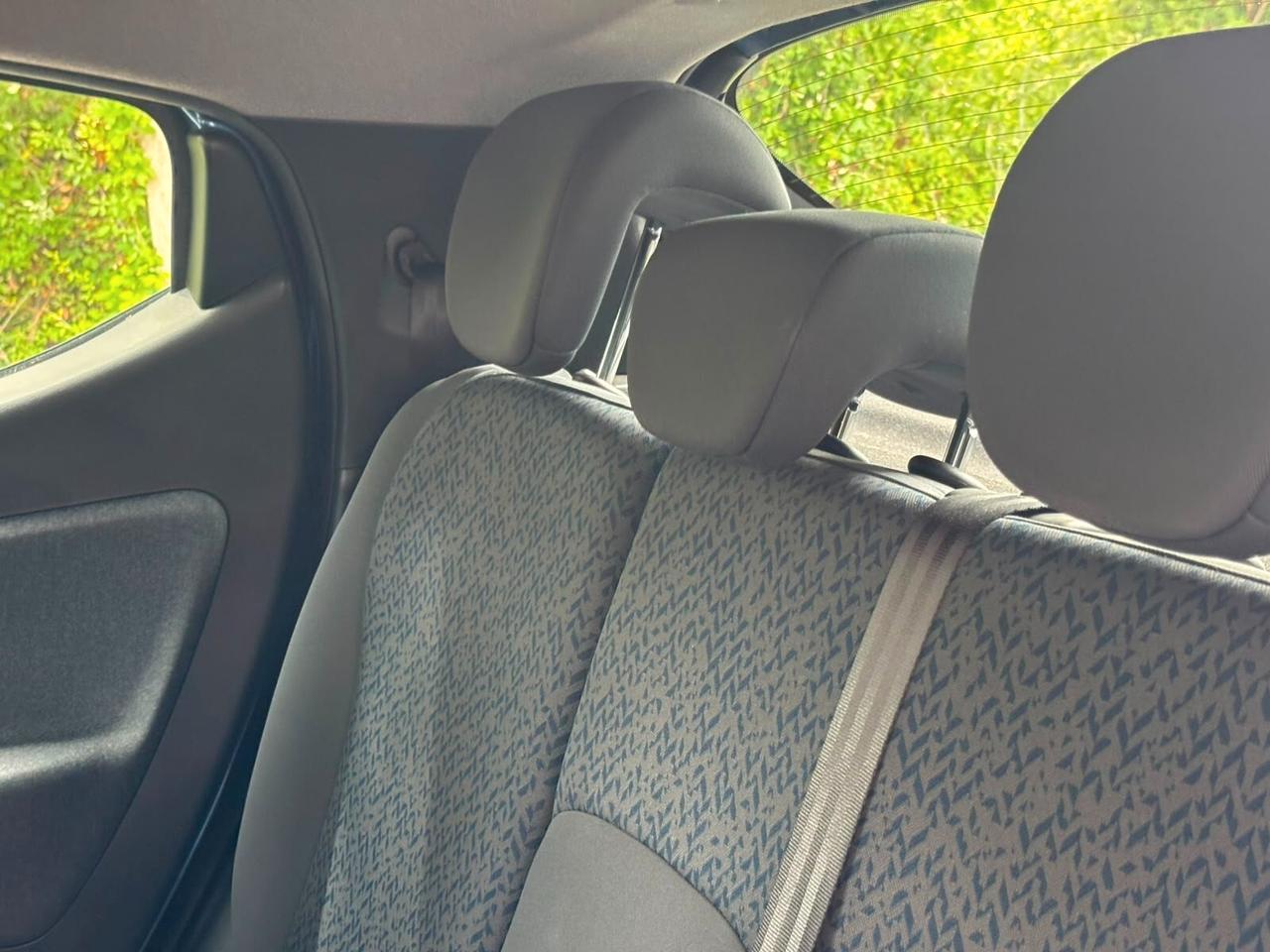 Lancia Ypsilon 1.0 FireFly 5 porte S&S Hybrid Silver